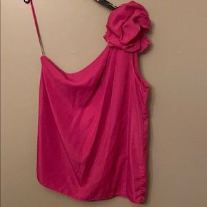 Ruffle one should top